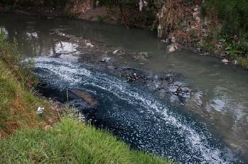 La cloración en los procesos de tratamiento de aguas residuales https://opcionb.chavezsolutions.com/images/chavez/noticias/aguas-residuales.png